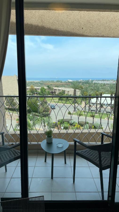 קיסריה נאות גולף- Oren Apartment Exteriör bild