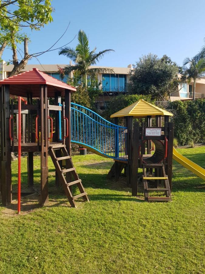 קיסריה נאות גולף- Oren Apartment Exteriör bild